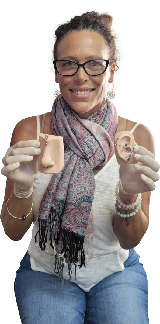 imagens de aluna do curso de piercing