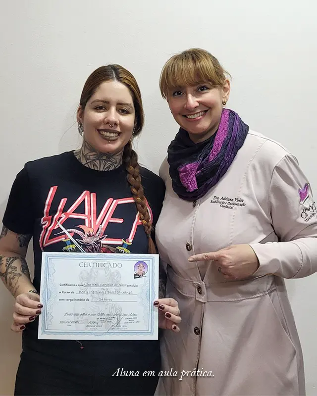 Imagem de aluna certificada